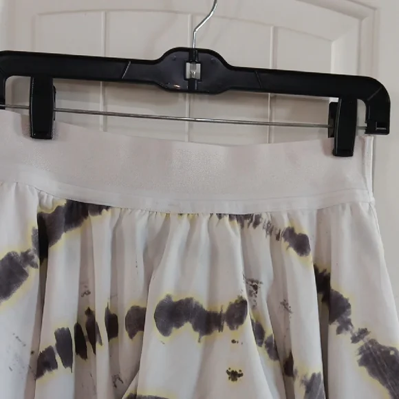 Lululemon Athletica Wide Waistband Tiered Skirted Court Rival Skort - Picture 4 of 4